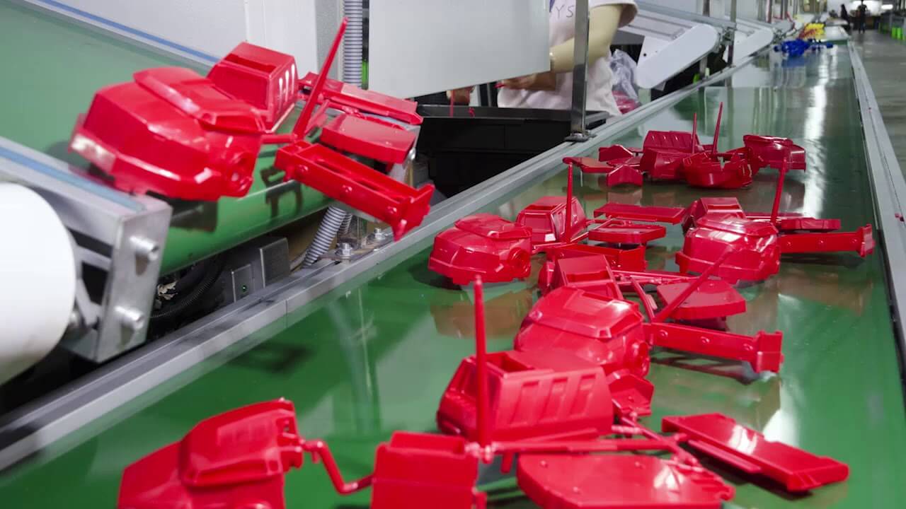 Plastic injection molding process